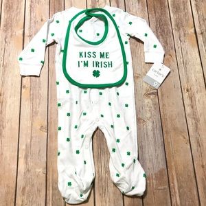 Carter’s St. Patrick’s Sleeper Bib Set